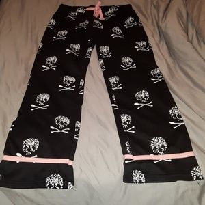 Cute and comfy skull pajama pants